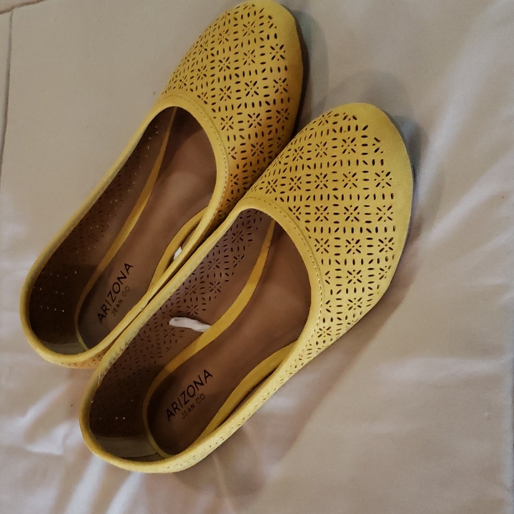 Arizona Jeans Co. Flats
